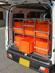 配食サービス車