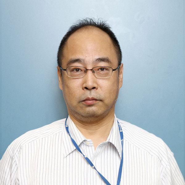 写真説明＝点字毎日記者・高橋望