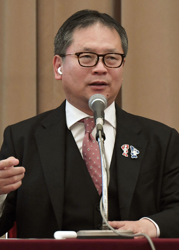スポーツ庁長官の河合純一さん
