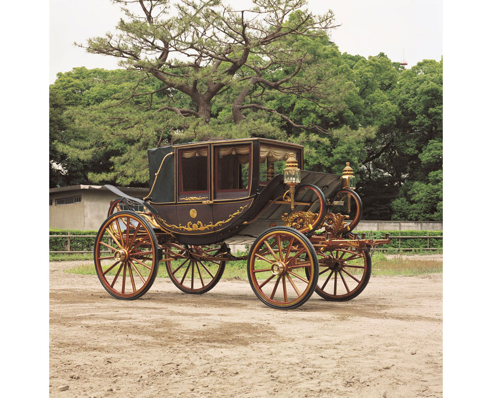 両陛下のご結婚パレードで使われた儀装馬車(宮内庁提供)