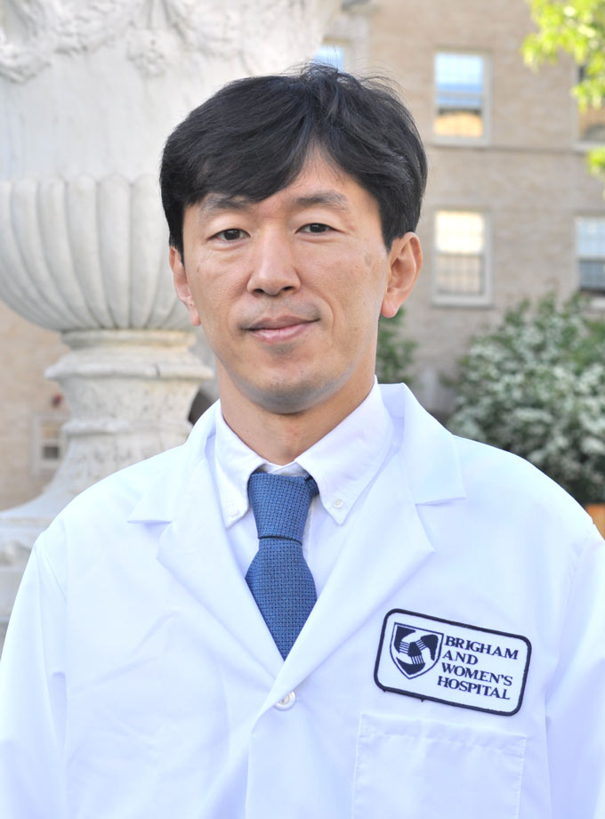 根来秀行氏（ハーバード大学・ソルボンヌ大学医学部客員教授、医師、医学博士）